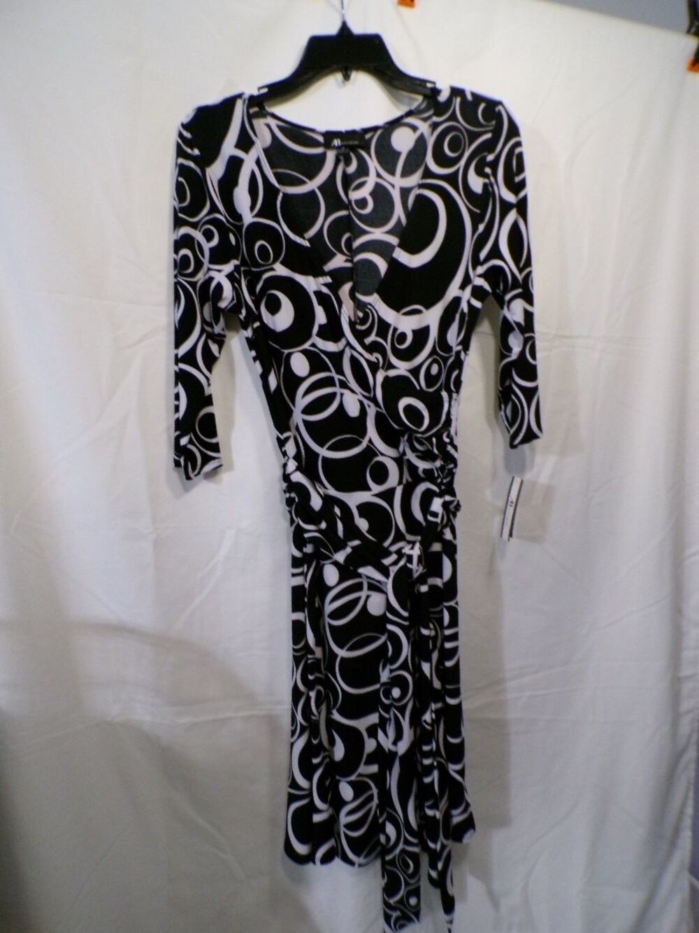 AB Studio Women's Wrap Dress Size M Black White Abstract Ruched Tie